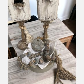 K�de med rund sten og kvast, m�rk