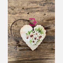 H�ndmalede hjerter til oph�ng