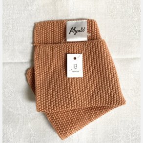 Ib Laursen, Karklud, Rose strikket