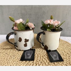 Rustikke emalje krus fra Trademark Living