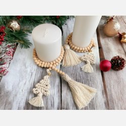 K�de med lyse tr�perler og guldstjerne