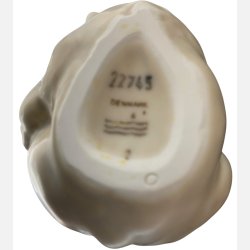 Isbj�rneunge 22745 fra Royal Copenhagen