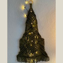 Stort juletr� i olivengr�n