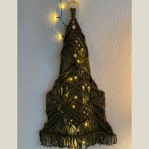 Stort juletr i olivengrn