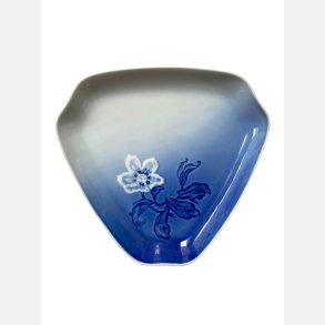 B&G Julerose - Trekantet bakke 052D